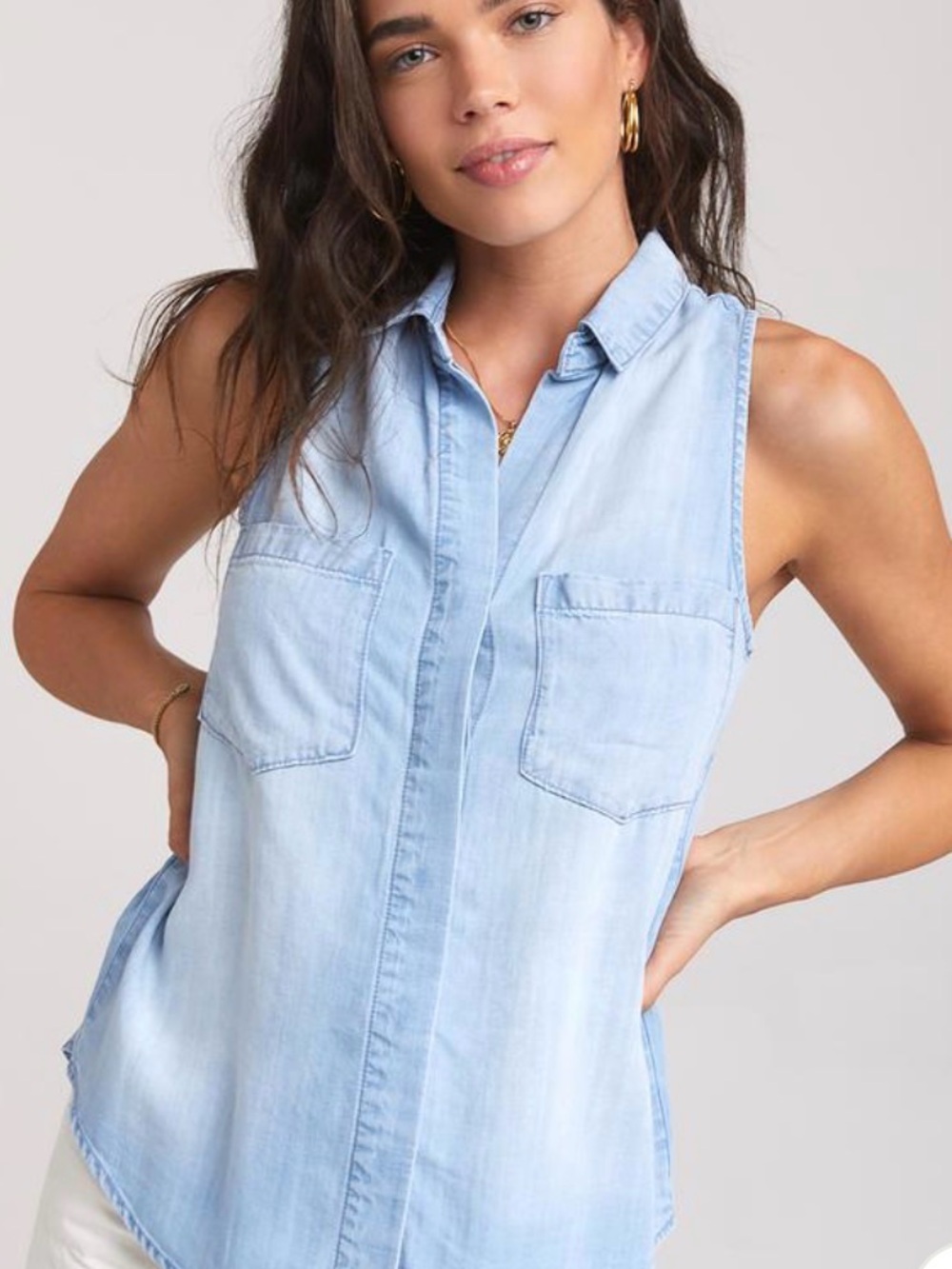 Bella Dahl - Sleeveless Split Back Top in Light Mist XS
